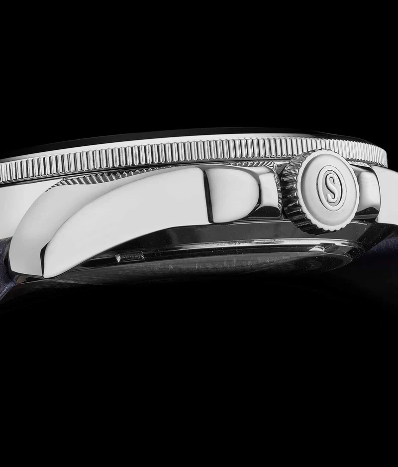 Stührling CarbonWave Japanese Quartz 42mm Dive Watch 4027