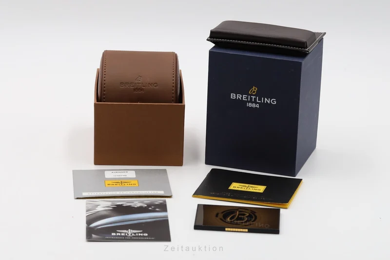 Breitling Avenger titanium automatic men's watch V1731010/BD12 [2602685]