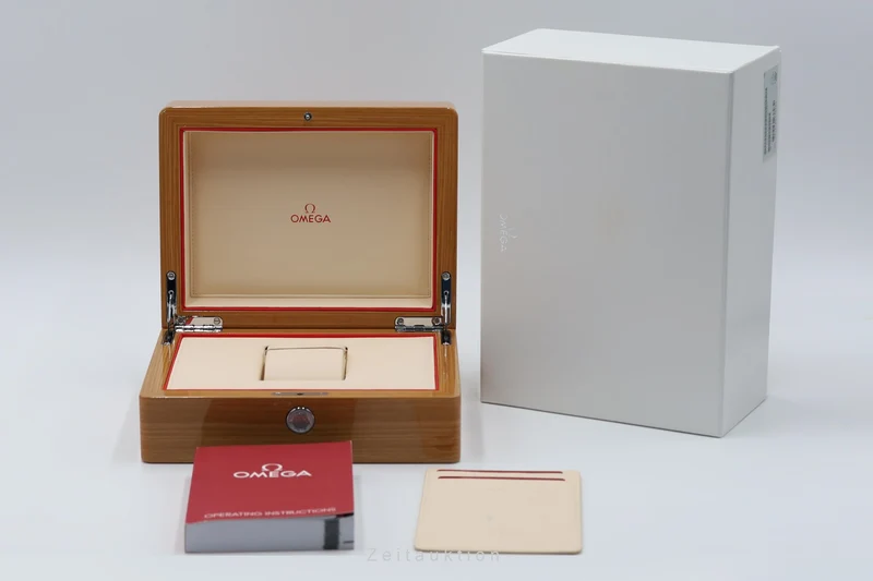 Omega Speedmaster chronograph titanium automatic men's watch 311.90.44.51.03.001 [2603570]