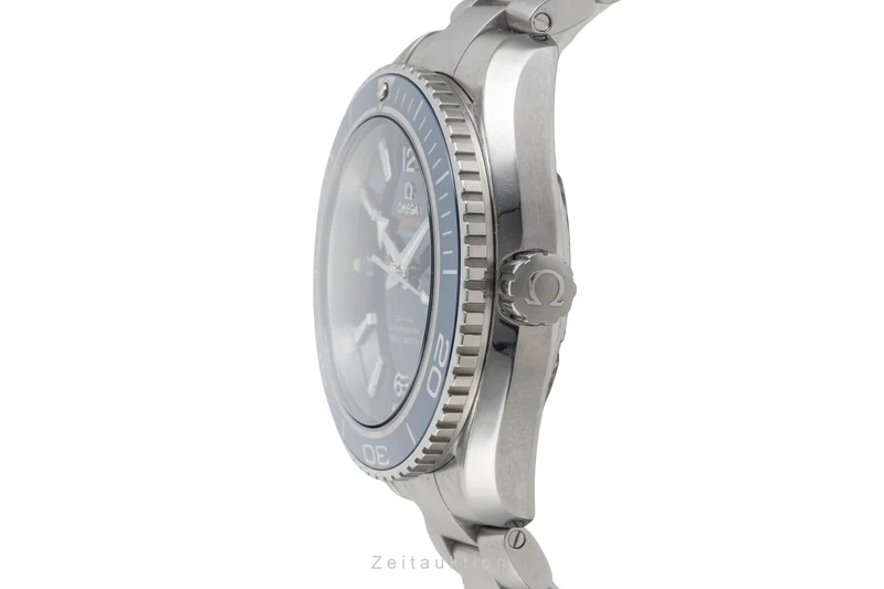 Omega Speedmaster titanium automatic men's watch 232.90.46.21.03.001 [2603891]