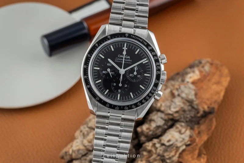 Omega Speedmaster Moonwatch chronograph steel manual winding men's watch 310.30.42.50.01.002 LP: 8700EUR [2603897]