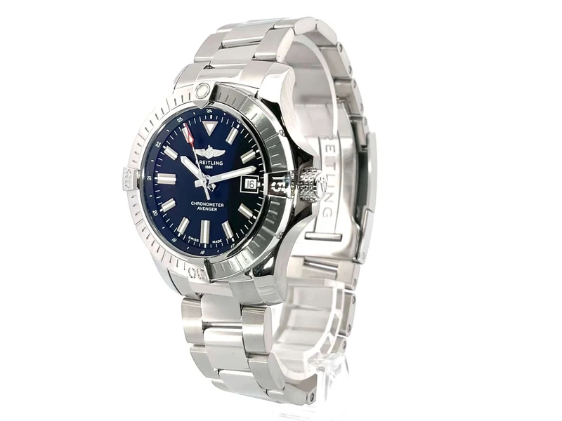 Breitling Avenger Automatic 43 Schwarz A17318101B1A1