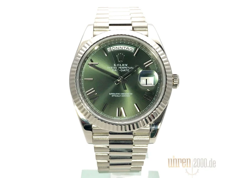 Rolex Day-Date 40 Weißgold 228239 Olivgrün aus 2018 LC100