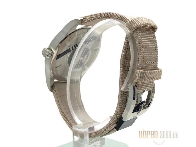 IWC Pilot`s Watch Fliegeruhr Mark XVIII IW327012 Textilband