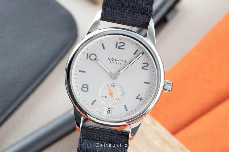 Nomos Club steel automatic men's watch 775 LP: 2620EUR [2204337]