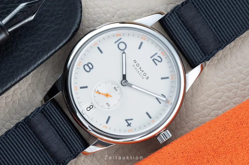 Nomos Club steel automatic men's watch 775 LP: 2620EUR [2204337]