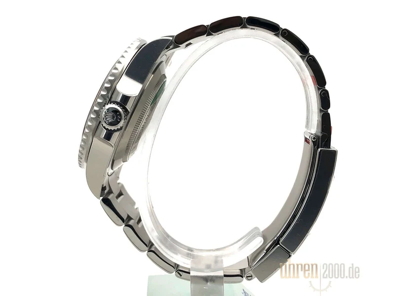 Rolex Sea-Dweller Ref. 126600 verklebt aus 2018 LC100