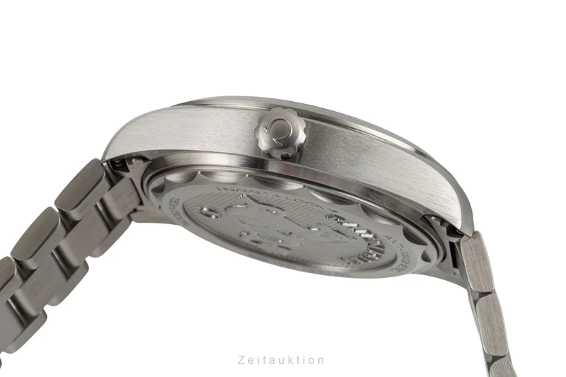 Omega Railmaster steel automatic men's watch 220.10.40.20.03.001 LP: 6000EUR [2604440]