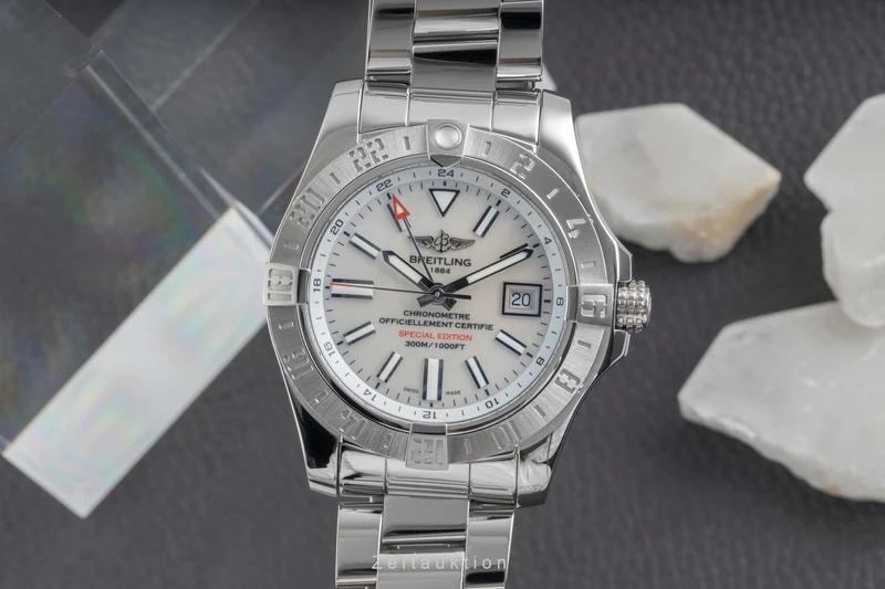 Breitling Avenger II GMT steel automatic men's watch A3239011/A809 LP: 5950EUR [2604178]