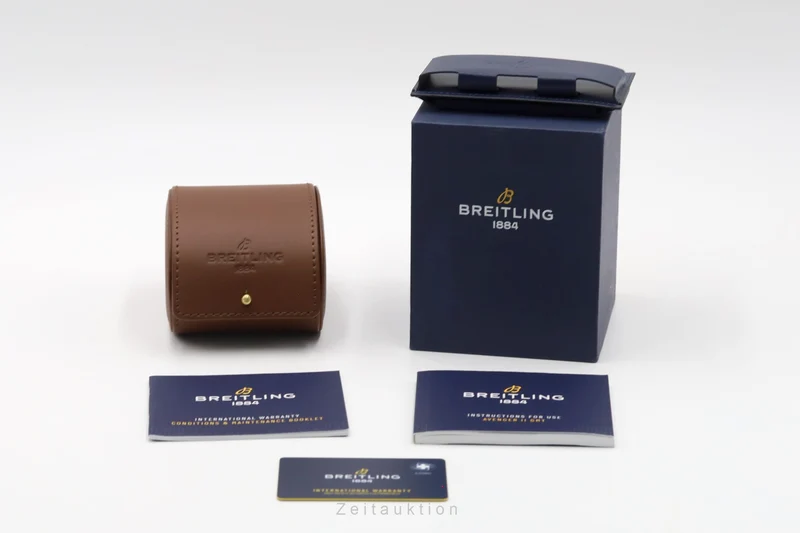 Breitling Avenger II GMT steel automatic men's watch A3239011/A809 LP: 5950EUR [2604178]