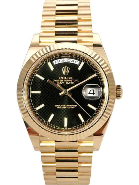 Rolex Day-Date 40 Gelbgold 228238 Schwarz