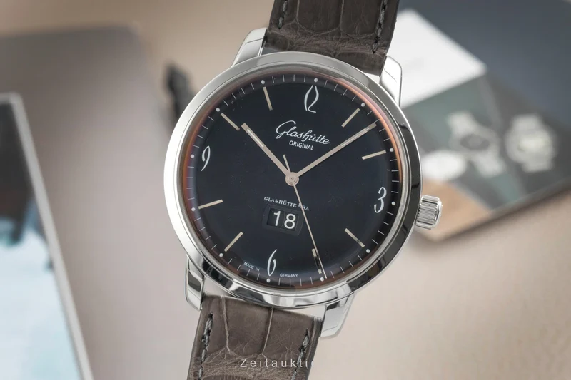 Glashütte Senator Sixties steel automatic men's watch 2-39-47-03-02-04 LP: 8800EUR [2603544]