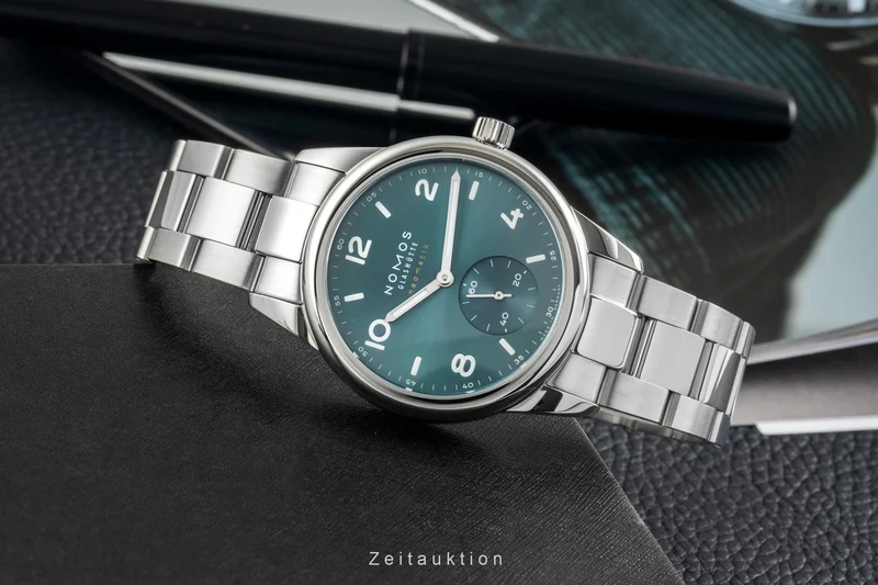 Nomos Club steel automatic men's watch 746 LP: 3160EUR [2602999]