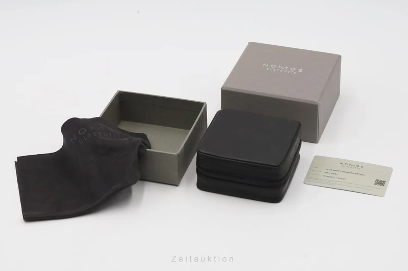 Nomos Club steel automatic men's watch 746 LP: 3160EUR [2602999]