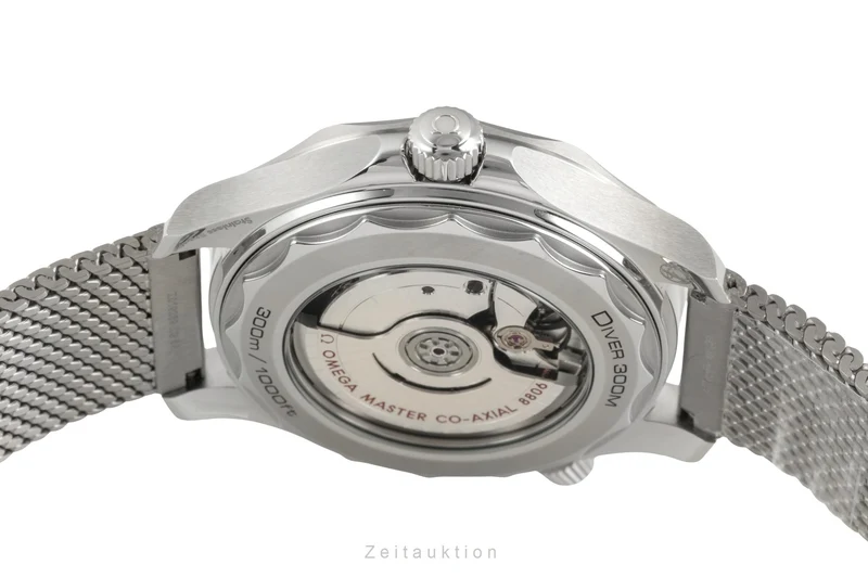 Omega Seamaster steel / titanium automatic men's watch 210.30.42.20.06.002 LP: 7100EUR [2603979]