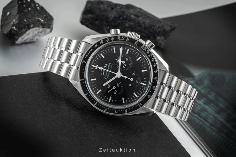 Omega Speedmaster Moonwatch chronograph steel manual winding men's watch 310.30.42.50.01.002 LP: 8700EUR [2603856]