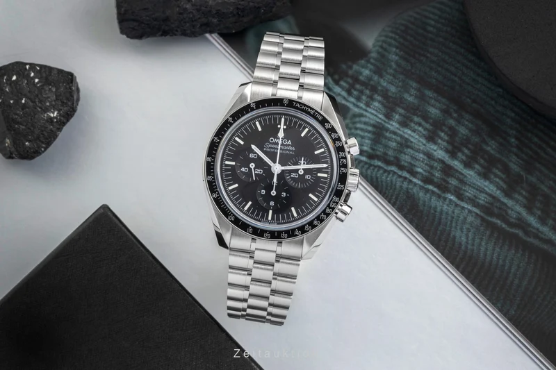 Omega Speedmaster Moonwatch chronograph steel manual winding men's watch 310.30.42.50.01.002 LP: 8700EUR [2603856]