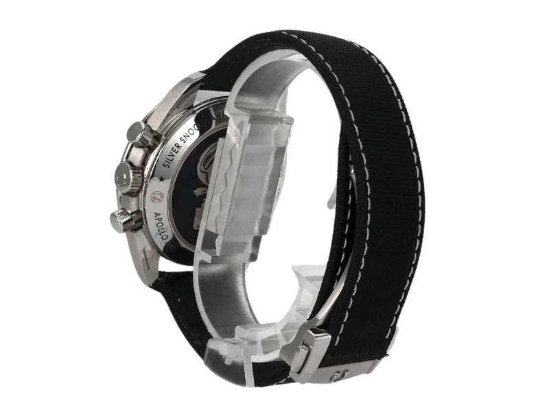 Omega Speedmaster Moonwatch Snoopy 311.32.42.30.04.003