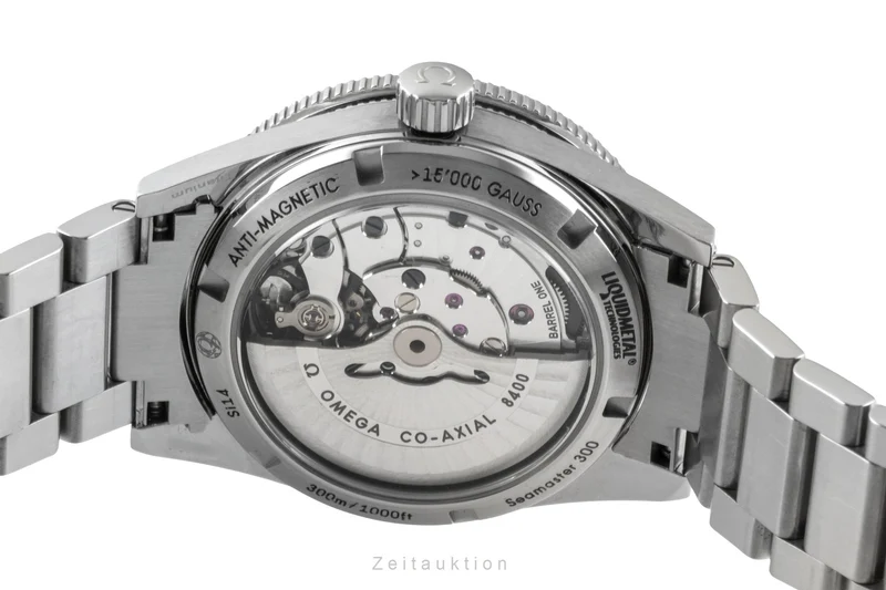 Omega Seamaster titanium automatic men's watch 233.90.41.21.03.001 LP: 7700EUR [2603892]