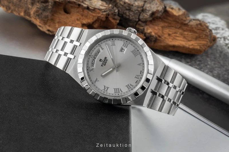 Tudor Royal steel automatic men's watch 28600 LP: 3340EUR [2603312]