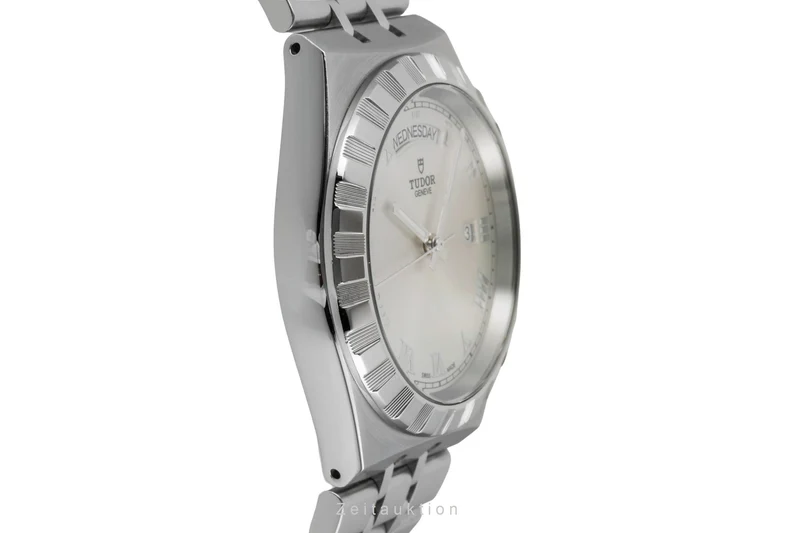 Tudor Royal steel automatic men's watch 28600 LP: 3340EUR [2603312]