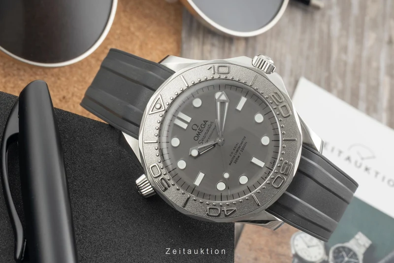 Omega Seamaster steel automatic men's watch 210.32.42.20.06.002 LP: 6700EUR [2603266]