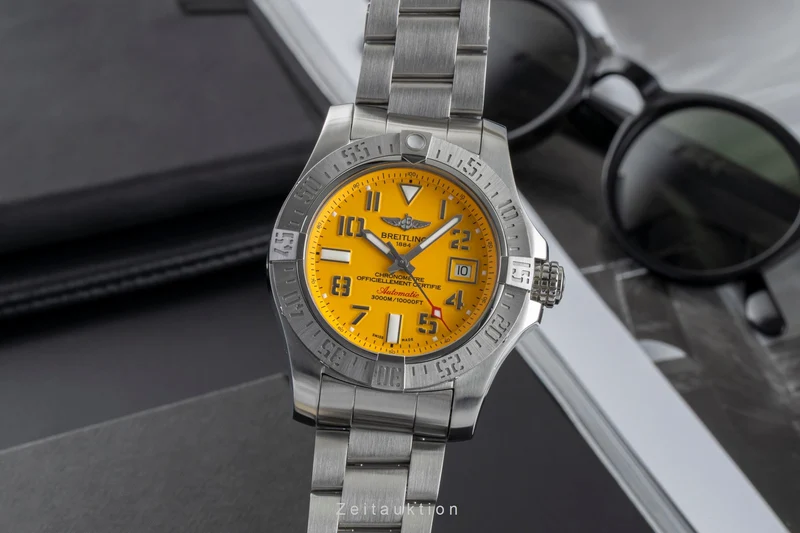 Breitling Avenger II Seawolf steel automatic men's watch A1733110/I519 [2602975]
