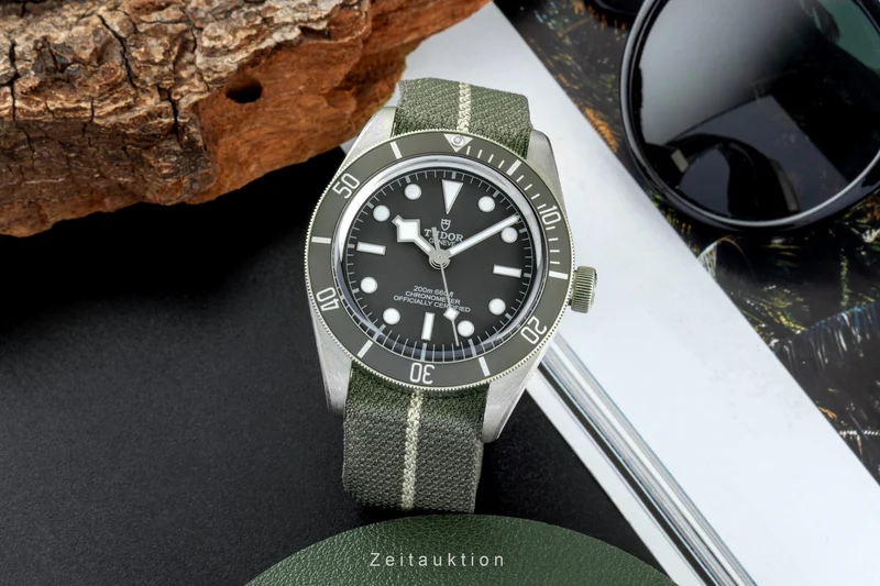 Tudor Black Bay silver automatic men's watch 79010SG-0002 LP: 5100EUR [2603872]