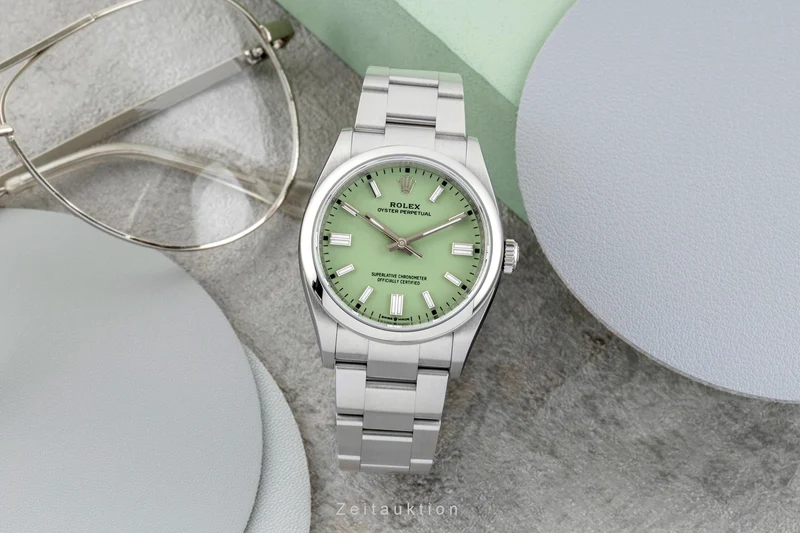 Rolex Oyster Perpetual steel automatic unisex 126000 [2603504]