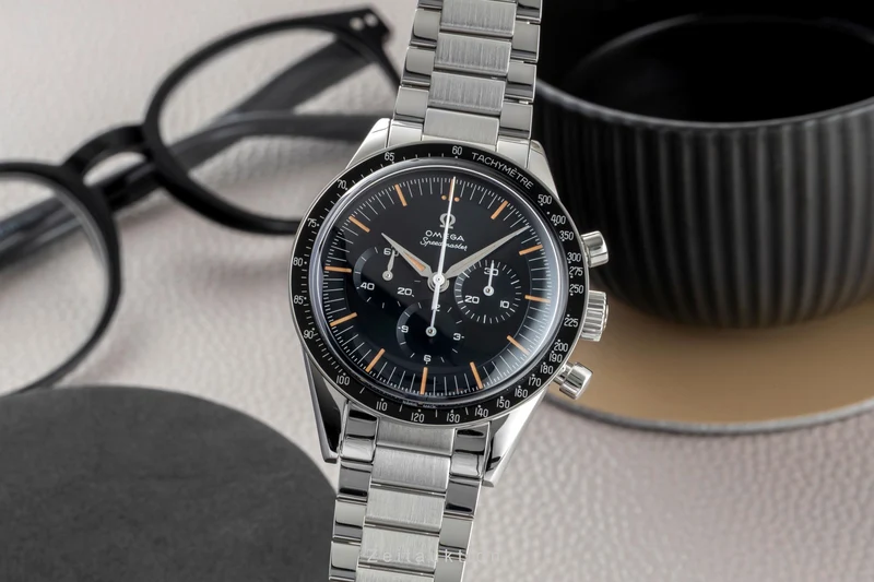 Omega Speedmaster Moonwatch chronograph steel manual winding men's watch 310.30.40.50.06.001 LP: 8600EUR [2603611]