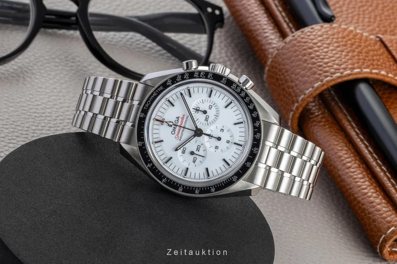 Omega Speedmaster Moonwatch chronograph steel manual winding men's watch 310.30.42.50.04.001 LP: 8800EUR [2603545]