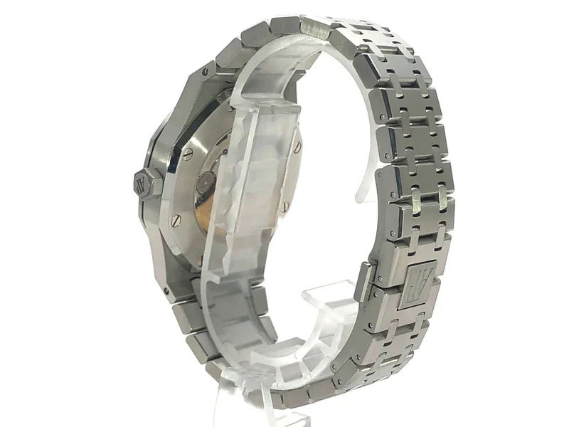 Audemars Piguet AP Royal Oak 15400ST.OO.1220ST.01 aus 2018 D-Papiere