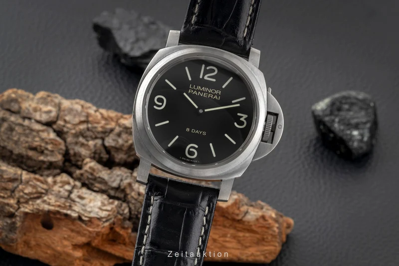 Panerai Luminor titanium manual winding men's watch PAM00562 [2602927]