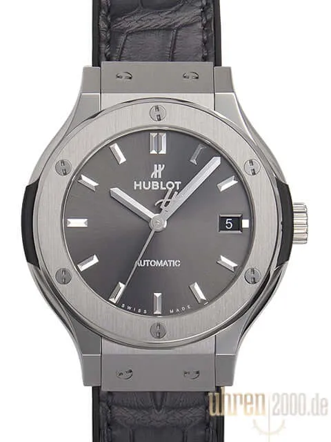Hublot Classic Fusion Titanium 38 Racing Grey 565.NX.7071.LR