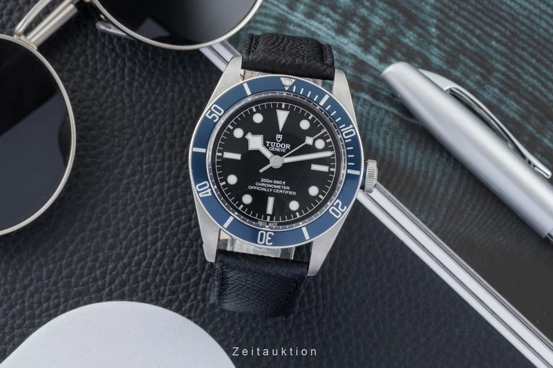 Tudor Black Bay steel automatic men's watch 79230 LP: 4740EUR [2603109]