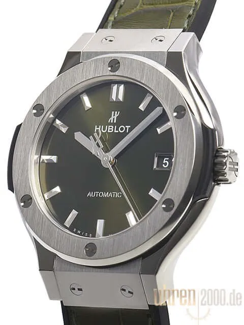 Hublot Classic Fusion Titanium 38 Green 565.NX.8970.LR