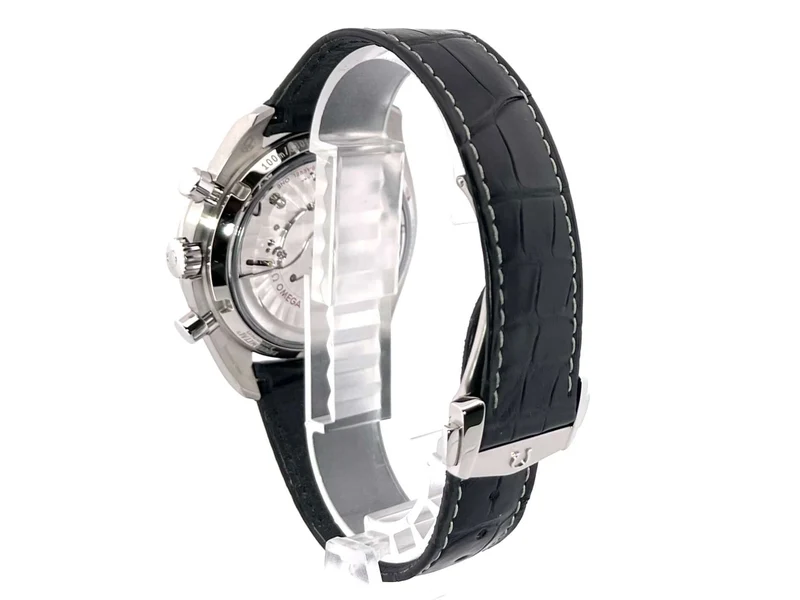 Omega Speedmaster Moonwatch Moonphase Chronometer 304.33.44.52.01.001