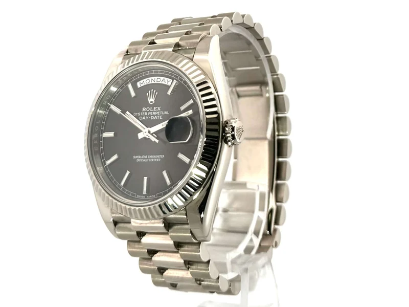 Rolex Day-Date 40 Weißgold 228239 Schwarz