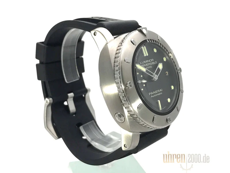 Panerai Luminor Submersible 1950 2500M 3 Days Automatic Titan PAM00364 aus 2016