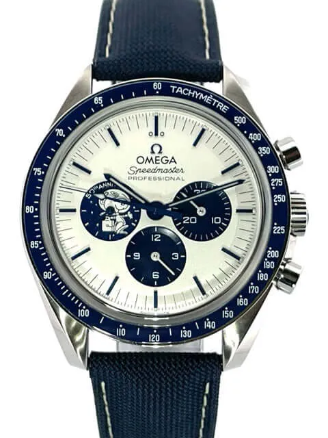 Omega Speedmaster Moonwatch Silver Snoopy Award 310.32.42.50.02.001