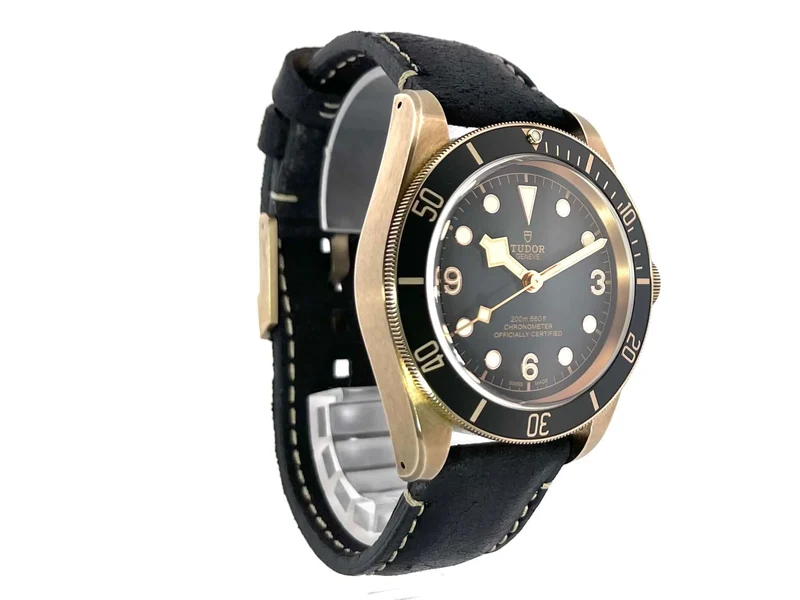 Tudor Heritage Black Bay Bronze Nubuk 79250BA-0001