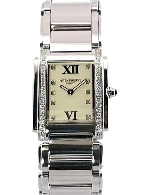 Patek Philippe Twenty-4 Edelstahl Ref. 4910/10A-011
