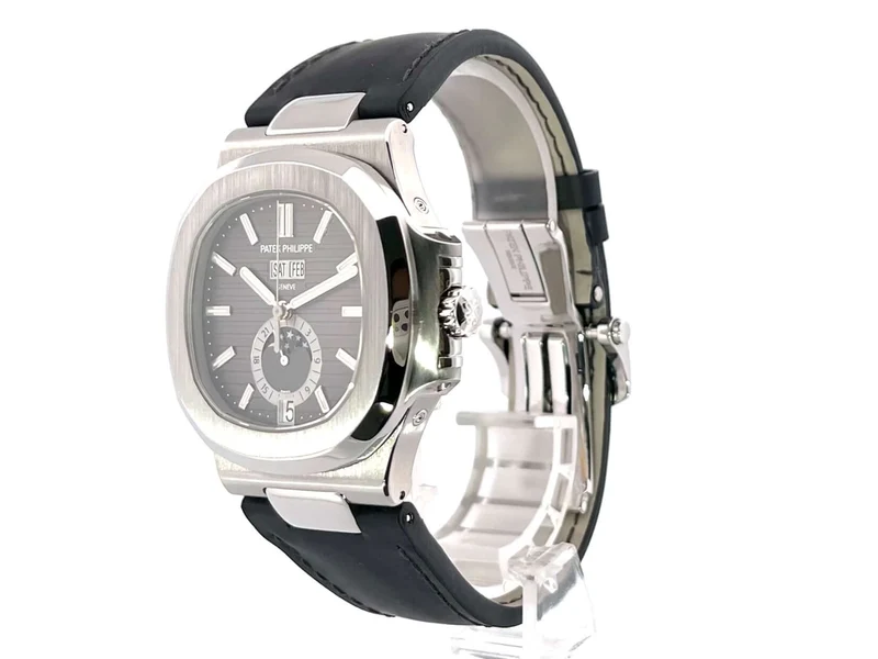 Patek Philippe Nautilus 5726A-001 Annual Calendar Mondphase