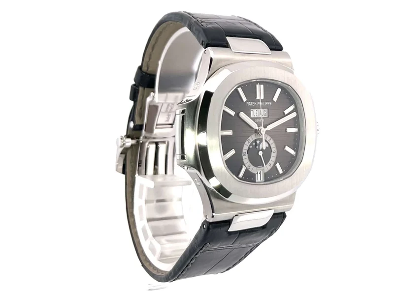 Patek Philippe Nautilus Annual Calendar Mondphase 5726A-001