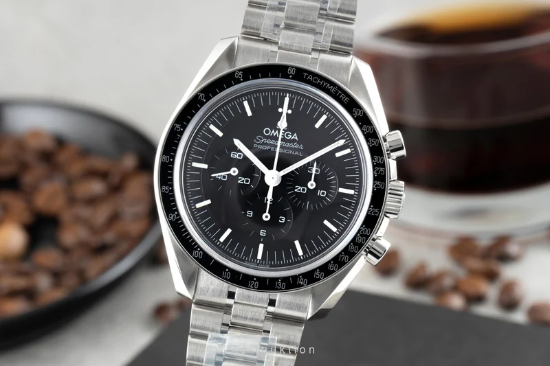 Omega Speedmaster Moonwatch chronograph steel manual winding men's watch 310.30.42.50.01.002 LP: 8700EUR [2603028]