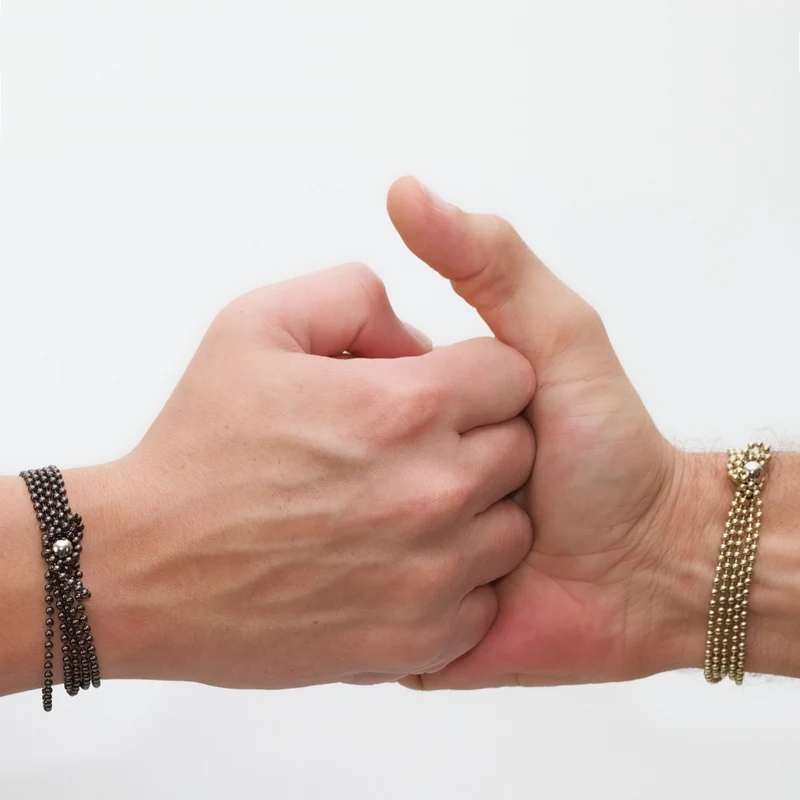 UNO - Interaktiver Magnetschmuck - einfarbige Kette | Luis Pons | UNO Magnetic