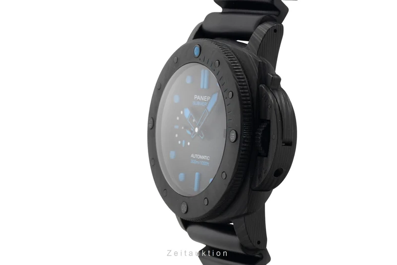 Panerai Submersible carbon automatic men's watch PAM01616 LP: 19500EUR [2603189]