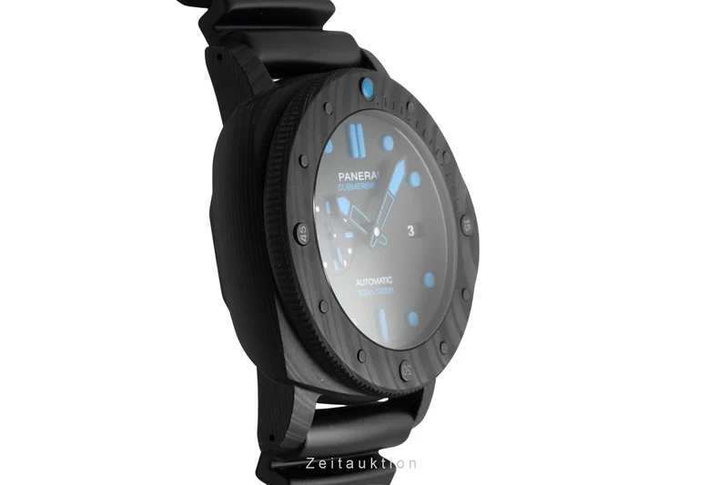 Panerai Submersible carbon automatic men's watch PAM01616 LP: 19500EUR [2603189]