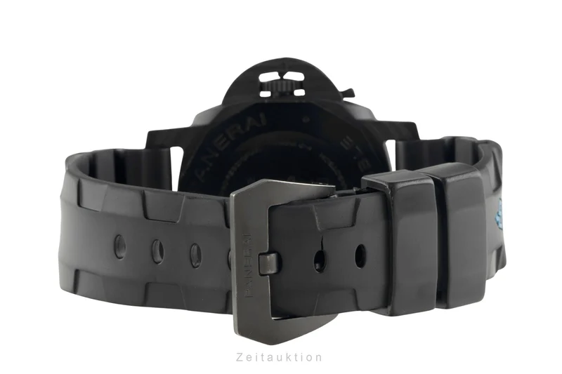 Panerai Submersible carbon automatic men's watch PAM01616 LP: 19500EUR [2603189]