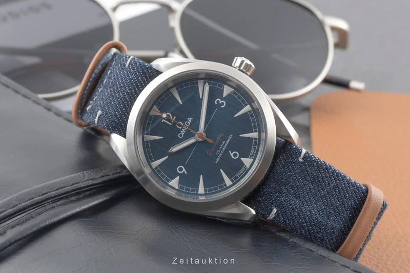 Omega Railmaster steel automatic men's watch 220.12.40.20.03.001 [2602552]